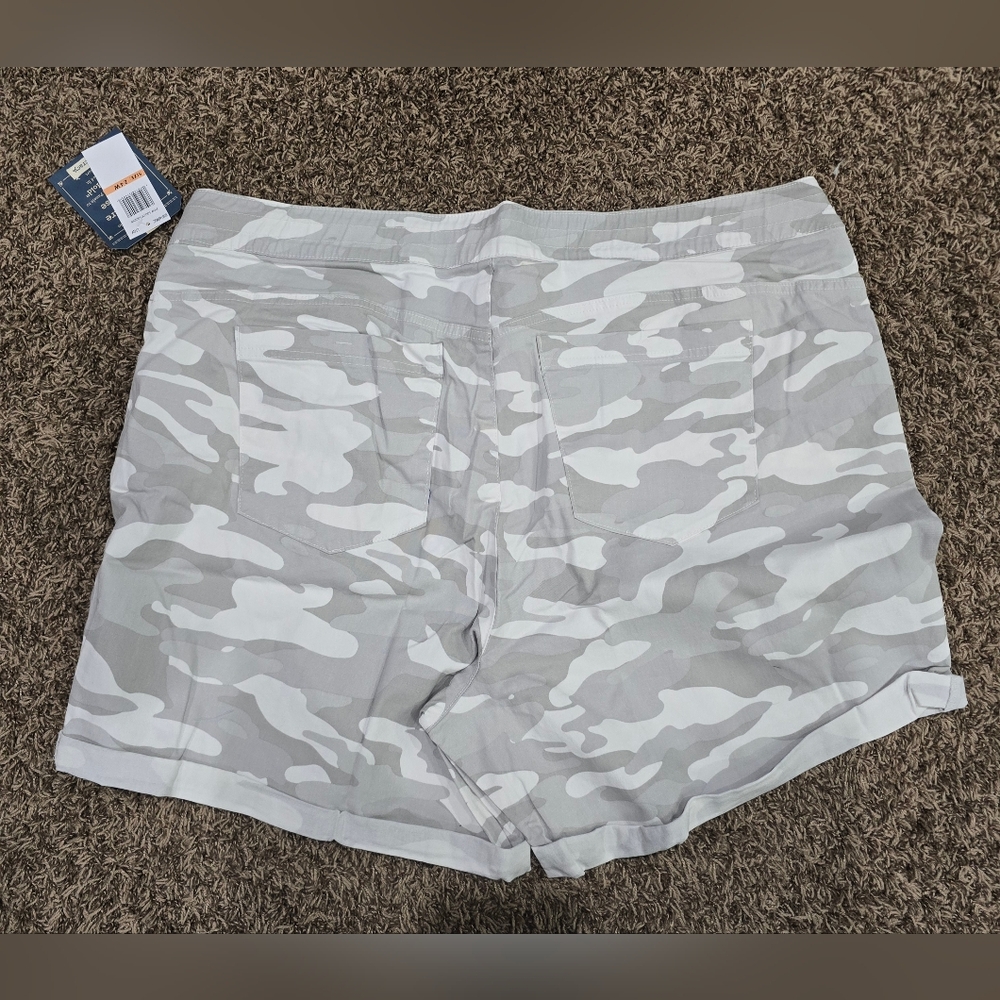 Democracy "Ab" leisure Rolled Cuff Denim Shorts Gray Camo Size 24W NWT - Picture 4 of 8